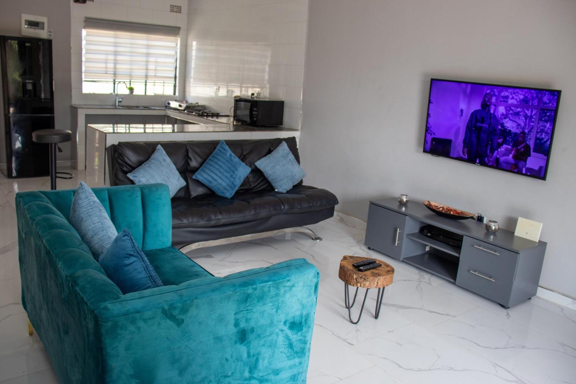 לוסקה Lowin Suites-One-Bed Apartments מראה חיצוני תמונה