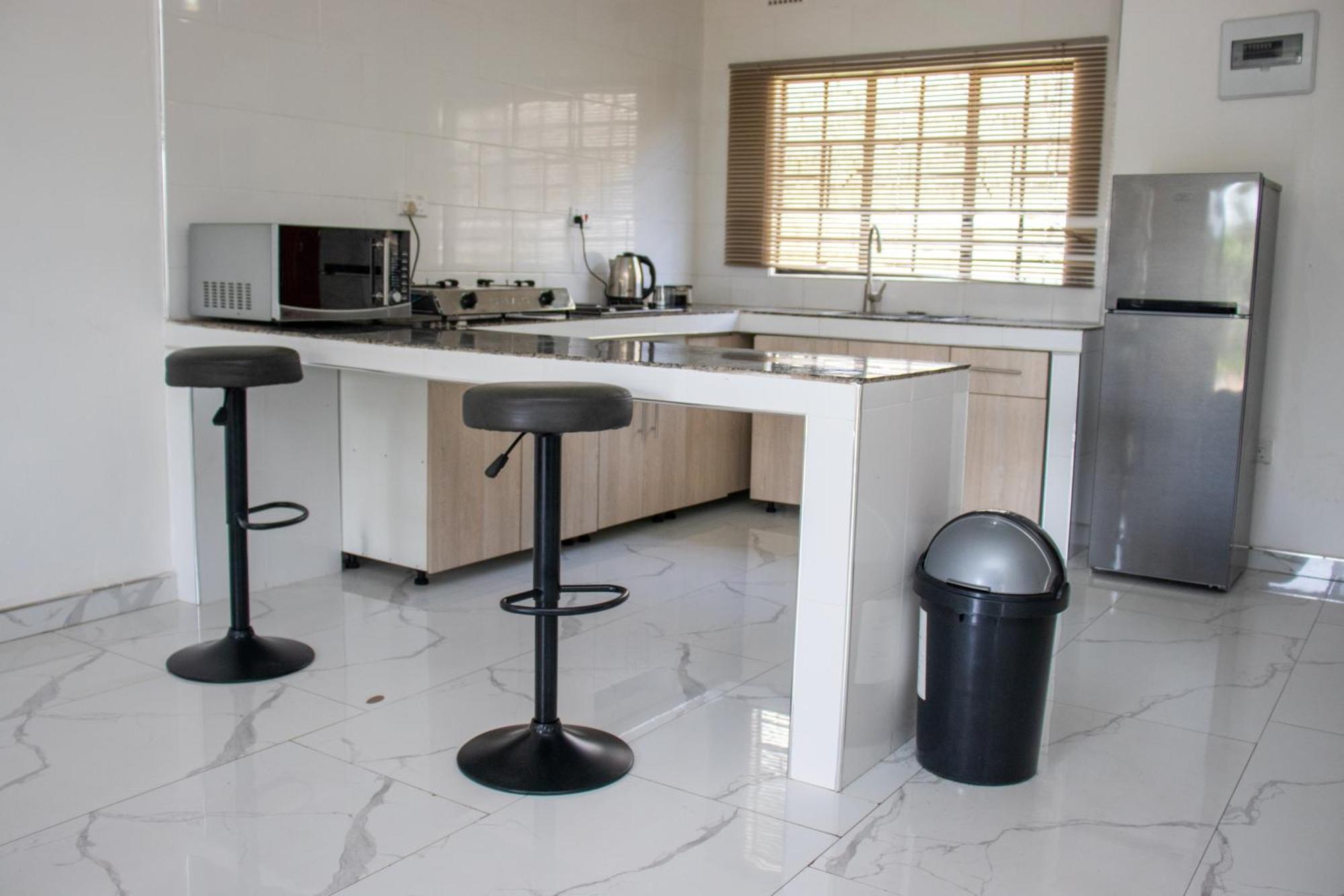 לוסקה Lowin Suites-One-Bed Apartments מראה חיצוני תמונה